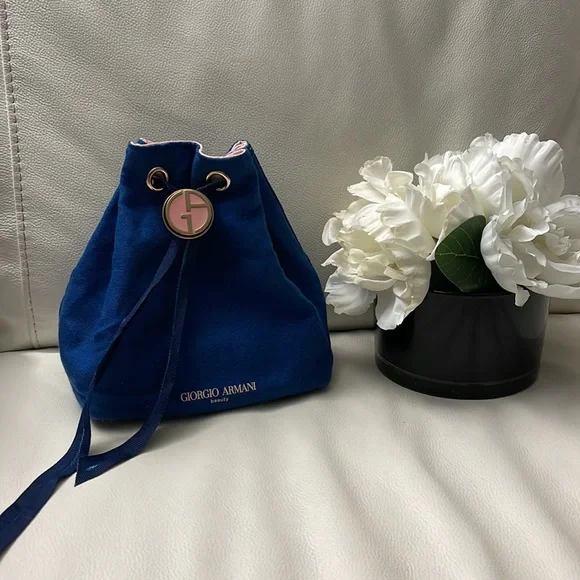 Giorgio Armani  Beauty My Way Blue makeup bag pouch - Picture 2 of 11